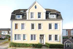 Mehrfamilienhaus mit 6 Garagen und 5 Außenstellplätzen. – Kiel – Vorschaubild 1
