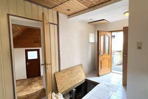 Teilsaniertes Wohnhaus (WEG) im Ortskern von Egg.-Leopoldshafen mit Hof, Carport + Gartengrundstück! – Die vollständige Adresse der Immobilie erhältst du vom Anbieter., 76344 Eggenstein-Leopoldshafen – Vorschaubild 12