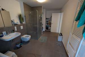 Exklusive 2,5-Zimmer-Wohnung mit Balkon in Mainz (TG-Stellplatz enthalten!!) – Brabarossaring 6e, 55118 Neustadt, Mainz – Vorschaubild 12