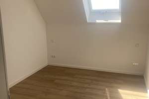 Exklusive 4-Zimmer-Maisonette-Wohnung mit hochwertiger Küche und 3 Balkonen in Darmstadt – Donnersbergring 42, 64295 Bessungen, Darmstadt – Vorschaubild 4