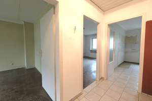 Gut geschnittene 2-Zimmerwohnung mit Balkon und Potenzial – Die vollständige Adresse der Immobilie erhältst du vom Anbieter., 42389 Langerfeld-Beyenburg, Wuppertal – Vorschaubild 2