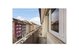 Moderne 2,5-Zimmer-Wohnung mit EBK und 2 BALKONEN in der Kölner Südstadt – Bonner Straße 77, 50677 Neustadt/Süd, Köln – Vorschaubild 2