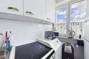 Vermietete 3-Zimmer-Wohnung mit Süd-Balkon, Aufzug und Stellplatz in gefragter Lage von Frankfurt-O – 60599 Oberrad, Frankfurt am Main – Vorschaubild 9