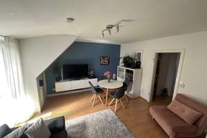 Helle 4-Zimmer-Dachgeschosswohnung mit Balkon – Meckelstr. 60, 42287 Barmen, Wuppertal – Vorschaubild 2