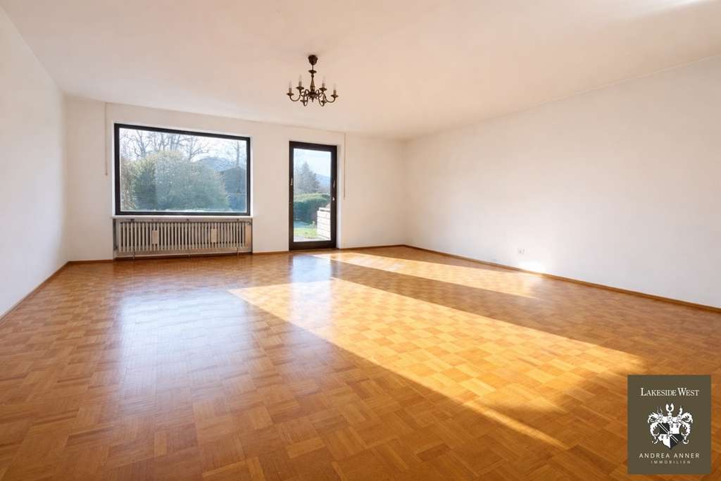 Immobilie in Chiemsee - VORANKÜNDIGUNG! Solide Doppelhaushälfte mit viel Potenzial & herrlicher Süd-Ausrichtung - Bild 2