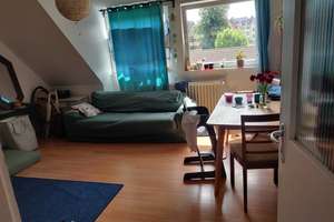 Wohnen mit Charakter: 3-Zimmer-Dachgeschosswohnung in Essen-Holsterhausen – Nieberdingstr. 41, 45147 Holsterhausen, Essen – Vorschaubild 3