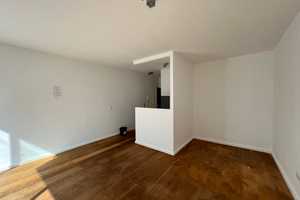 Singlewohnung mit Pantryküche und Balkon in zentraler Lage – Kronprinzenstr. 16, 40217 Düsseldorf – Vorschaubild 3