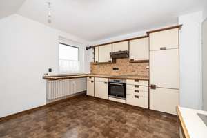 Familienschatz in ländlicher Lage – Ihr neues Zuhause mit viel Platz und Möglichkeiten! – Die vollständige Adresse der Immobilie erhältst du vom Anbieter., 97618 Unsleben – Vorschaubild 11