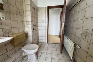 Helle  und  geräumige 3-Zimmer-Wohnung in zentraler Lage von Mönchengladbach. – Die vollständige Adresse der Immobilie erhältst du vom Anbieter., 41061 Gladbach, Mönchengladbach – Vorschaubild 11