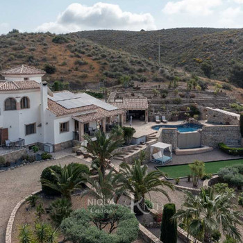 Finca Villa mit Infinity-Pool in Bédar, Almería