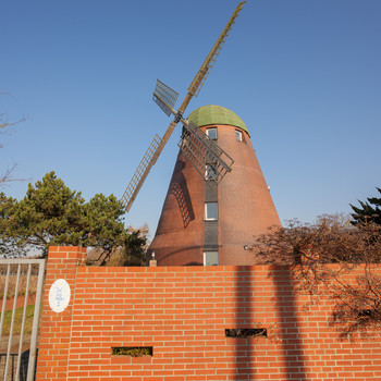 Windmühle als Wohnhaus, Büro oder für Gewerbe von Privat