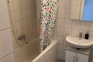 Befristete Miete! Möblierte Wohnung mit gehobener Innenausstattung + Balkon + Garage – Düsseldorf – Vorschaubild 6
