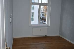 Hereinspaziert! Schöne 3-Zimmerwohnung mit Einbauküche und Balkon in Gohlis-Süd – Ehrensteinstraße 32, 4105 Zentrum-Nord, Leipzig – Vorschaubild 13