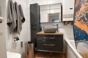 Exklusiv- modernisierte 2-Zimmer-Wohnung mit Balkon, toller NEFF-Küche und zusätzlichem Hobbyraum – Die vollständige Adresse der Immobilie erhältst du vom Anbieter., 90443 Gibitzenhof, Nürnberg – Vorschaubild 8
