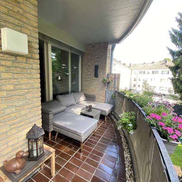 *** Attraktives u. solides Mehrfamilienhaus in Aachen-Eilendorf ***