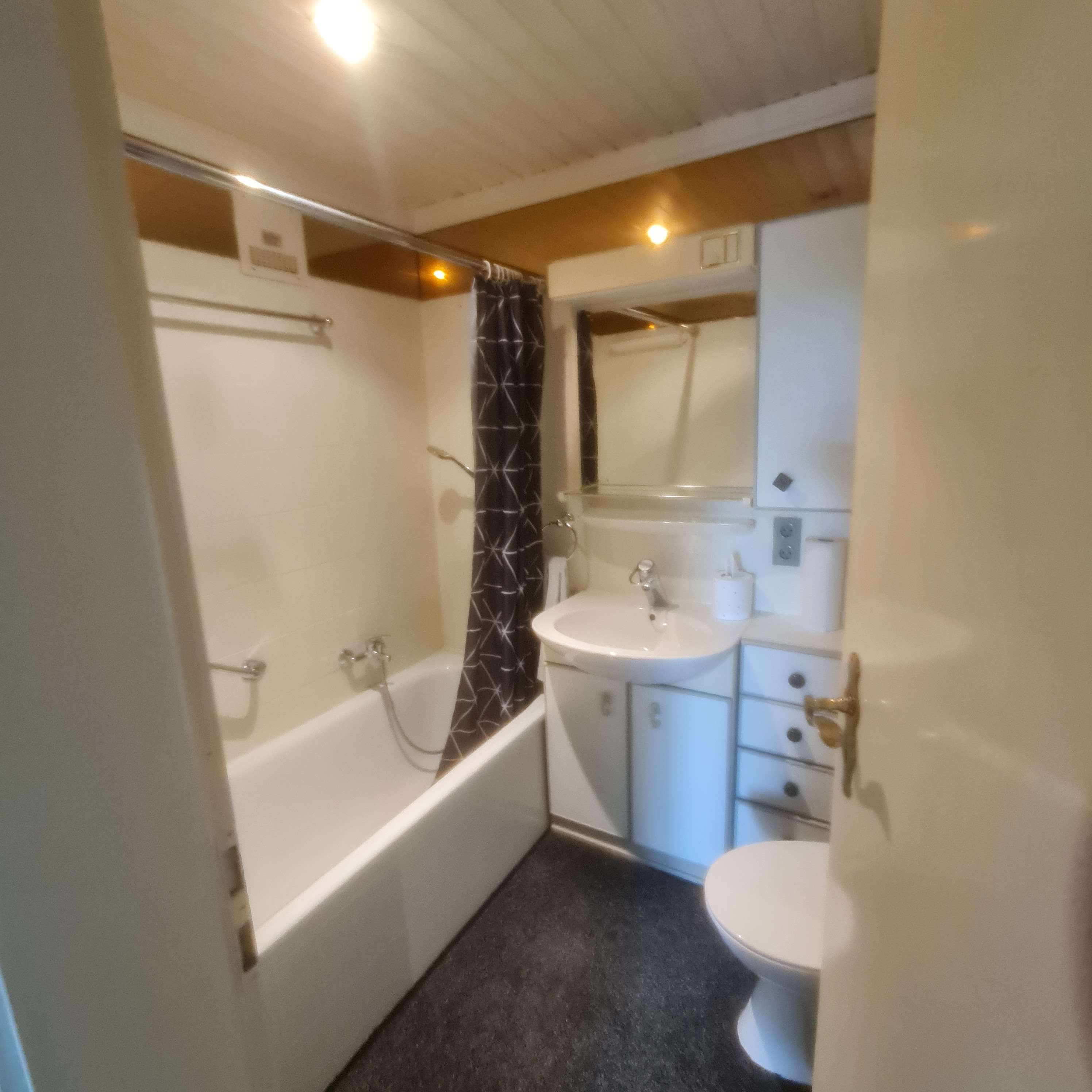 Immobilie in Dießen am Ammersee - Seeblick - Rarität in Dießen am Ammersee - Wunderschöne Dachgeschosswohnung - Bild 10