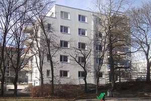 2 Zi-Wohnung mit Balkon