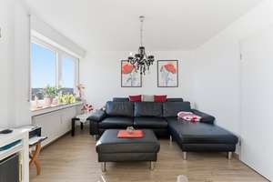 Neu-Ulm/Ludwigsfeld: Sanierte 4,5-Zimmer-Wohnung mit Alpen- und Münsterblick – Die vollständige Adresse der Immobilie erhältst du vom Anbieter., 89231 Neu-Ulm – Vorschaubild 2