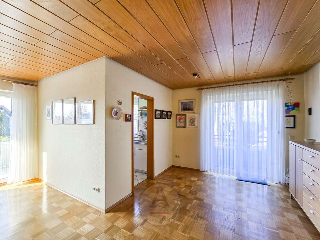 Immobilie in Künzell - Selten auf dem Markt: Erdgeschoss, Balkon, zwei Stellplätze und ein eigenes Kellergeschoss. - Bild 4