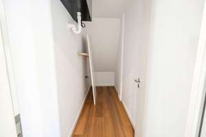 Einzigartiges Dachgeschoss in Berlin – Wohnen mit Potenzial – Die vollständige Adresse der Immobilie erhältst du vom Anbieter., 10715 Wilmersdorf, Berlin – Vorschaubild 21