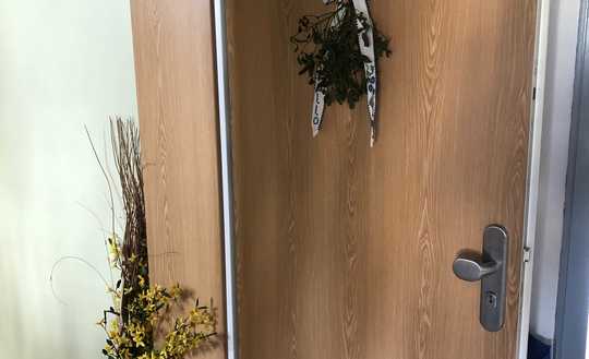 CHARMANTE  WOHNUNG  IN GUTER LAGE FREIWERDEND