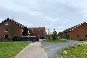 Wohnhaus mit Wirtschaftsgebäuden in Alleinlage von Velen – Borken (Kreis) – Vorschaubild 1