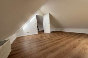 Exklusives Einfamilienhaus in Jöllenbeck - 7ZK2B  / 3.700m2 eingezä. Grundst. Teich Wellness-BAD – Beckendorfstraße 167, 33739 Dornberg, Bielefeld – Vorschaubild 39