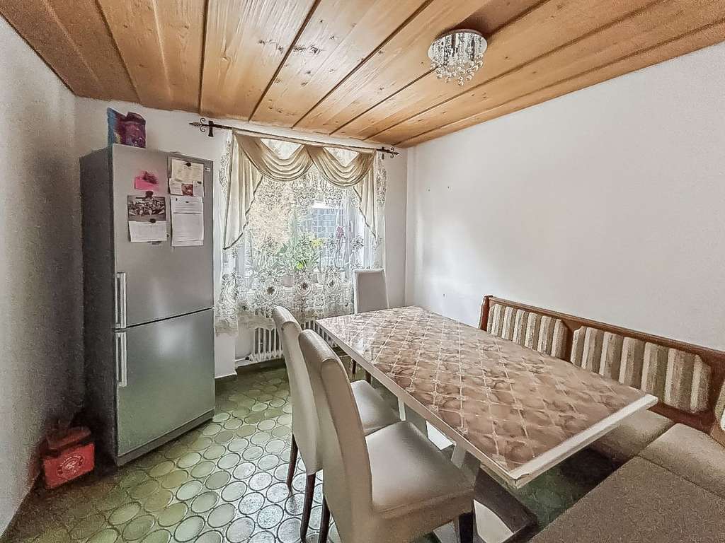 Immobilie in Schöngeising - Familiengerechte, großzügige Doppelhaushälfte in ruhiger Lage von Schöngeising - Bild 3