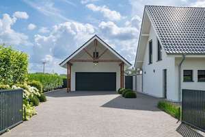 Elten: Moderne Traumvilla mit freiem Blick am Ortsrand von Elten – Die vollständige Adresse der Immobilie erhältst du vom Anbieter., 46446 Emmerich am Rhein – Vorschaubild 39