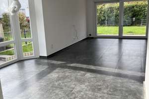 Attraktives 4-Zimmer-Reiheneckhaus mit gehobener Innenausstattung und EBK in Bad Schwalbach – Die vollständige Adresse der Immobilie erhältst du vom Anbieter., 65307 Bad Schwalbach – Vorschaubild 3