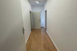 Traumhafte 2-Zimmer-Wohnung - Lichtdurchflutet, modern und frisch saniert! – Salzlandkreis – Vorschaubild 1