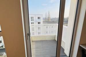 Modernes Studio möbliert mit EBK, Süd-Balkon und Abstellkammer! – Glienicker Weg 136, 12489 Adlershof, Berlin – Vorschaubild 3