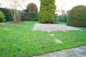 Einfamilienhaus - Altbau - mit schönem Garten in ruhiger Wohnlage von Leonberg-Eltingen – Die vollständige Adresse der Immobilie erhältst du vom Anbieter., 71229 Leonberg – Vorschaubild 3
