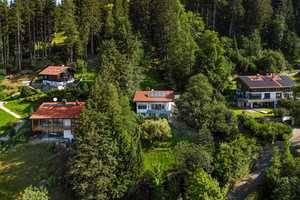 Herrschaftliches Anwesen in PREMIUM-LAGE mit        fantastischem SEEBLICK oberhalb vom SCHLIERSEE! – Miesbach (Kreis) – Vorschaubild 3