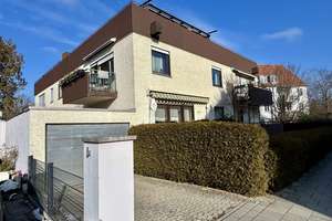 Großzügige, vermietete  3-Zimmer-Wohnung mit Westbalkon in München Moosach