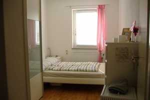 Zentral gelegene 2 Zimmerwohnung mit Küche, Bad u. Balkon – Darmstadt – Vorschaubild 5