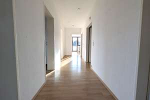 Zweifamilienhaus mit Balkon, Wintergarten und großem Garten
in Wuppertal-Ronsdorf – Die vollständige Adresse der Immobilie erhältst du vom Anbieter., 42369 Ronsdorf, Wuppertal – Vorschaubild 16