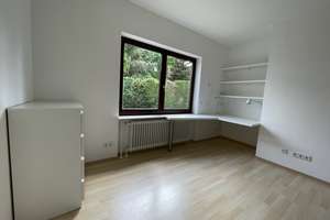 Großzügiger Bungalow mit Garten in ruhiger und gepflegter Wohnlage – Die vollständige Adresse der Immobilie erhältst du vom Anbieter., 60488 Hausen, Frankfurt am Main – Vorschaubild 8