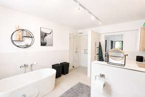 *Ingolstadt Altstadt: 3 Zi., ca. 113 m², Terrasse zum Innenhof & hochwertige Küche* – Die vollständige Adresse der Immobilie erhältst du vom Anbieter., 85049 Mitte, Ingolstadt – Vorschaubild 8