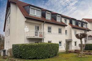Lichtdurchflutete DG-Wohnung mit hohen Decken & TG-Stellplatz