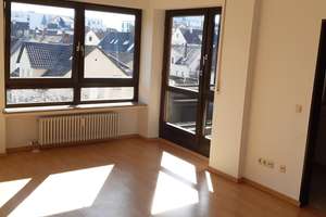 Schöne, helle 2-Zimmer Wohnung mit Balkon im 2. OG in Augsburg-Pfersee – Kazböckstraße 2, 86157 Pfersee-Nord, Augsburg – Vorschaubild 1