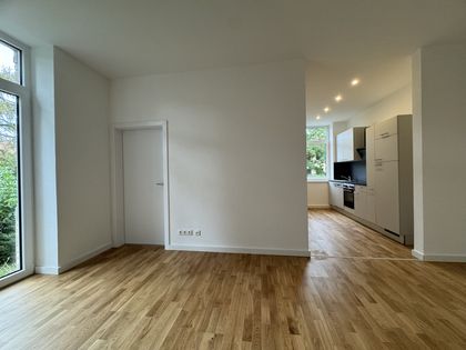 Schöne 3 Raumwohnung shops + Balkon in Dresden Briesnitz