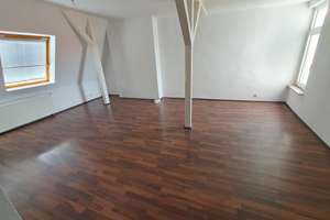 Charmante renovierte 2-Zimmer-Altbauwohnung mit Tageslichtbad und Eckbadewanne  für Sportliche – Rutenbergstraße 33, 27568 Mitte, Bremerhaven – Vorschaubild 2