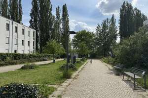Seltenes Reihenendhaus an der Rummelsburger Bucht mit Garten, Terrasse und unverbaubarem Wasserblick – Die vollständige Adresse der Immobilie erhältst du vom Anbieter., 10317 Rummelsburg, Berlin – Vorschaubild 6