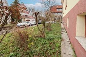 MFH mit 3 Einheiten und Top-Potenzial zur flexiblen Nutzung in Citylage – Die vollständige Adresse der Immobilie erhältst du vom Anbieter., 72760 Reutlingen-Mitte, Reutlingen – Vorschaubild 9
