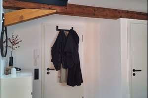 Exklusive Dachgeschosswohnung mit Balkon, Einbauküche, Kamin u. hochwertiger Ausstattung  – Bahnhofstr. 24, 86150 Bahnhofs-, Bismarckviertel, Augsburg – Vorschaubild 2