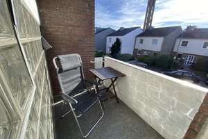 Gemütliche helle moderne  Wohnung mit Balkon, EBK  & PKW-Stellplatz in ruhiger Lage v. Lörick – 40547 Lörick, Düsseldorf – Vorschaubild 18
