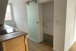 Renovierte, geräumige 4-Zimmerwohnung mit EBK im Dachgeschoss Wohnung in Tiergartensiedlung – Reiherweg 17, 99089 Ilversgehofen, Erfurt – Vorschaubild 5