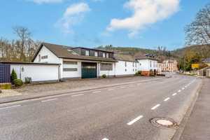 Einzigartiges Anwesen - großzügiges Wohn- & Geschäftshaus in Hellenthal. *provisionsfrei* – Reifferscheider Str. 14, 53940 Euskirchen (Kreis) – Vorschaubild 2