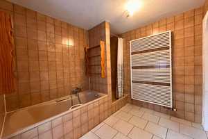 Einfamilienhaus mit 6,5 Zimmer und hochwertiger Nutzfläche!
Familienfreundlich und ausbaufähig! – Göppingen (Kreis) – Vorschaubild 17
